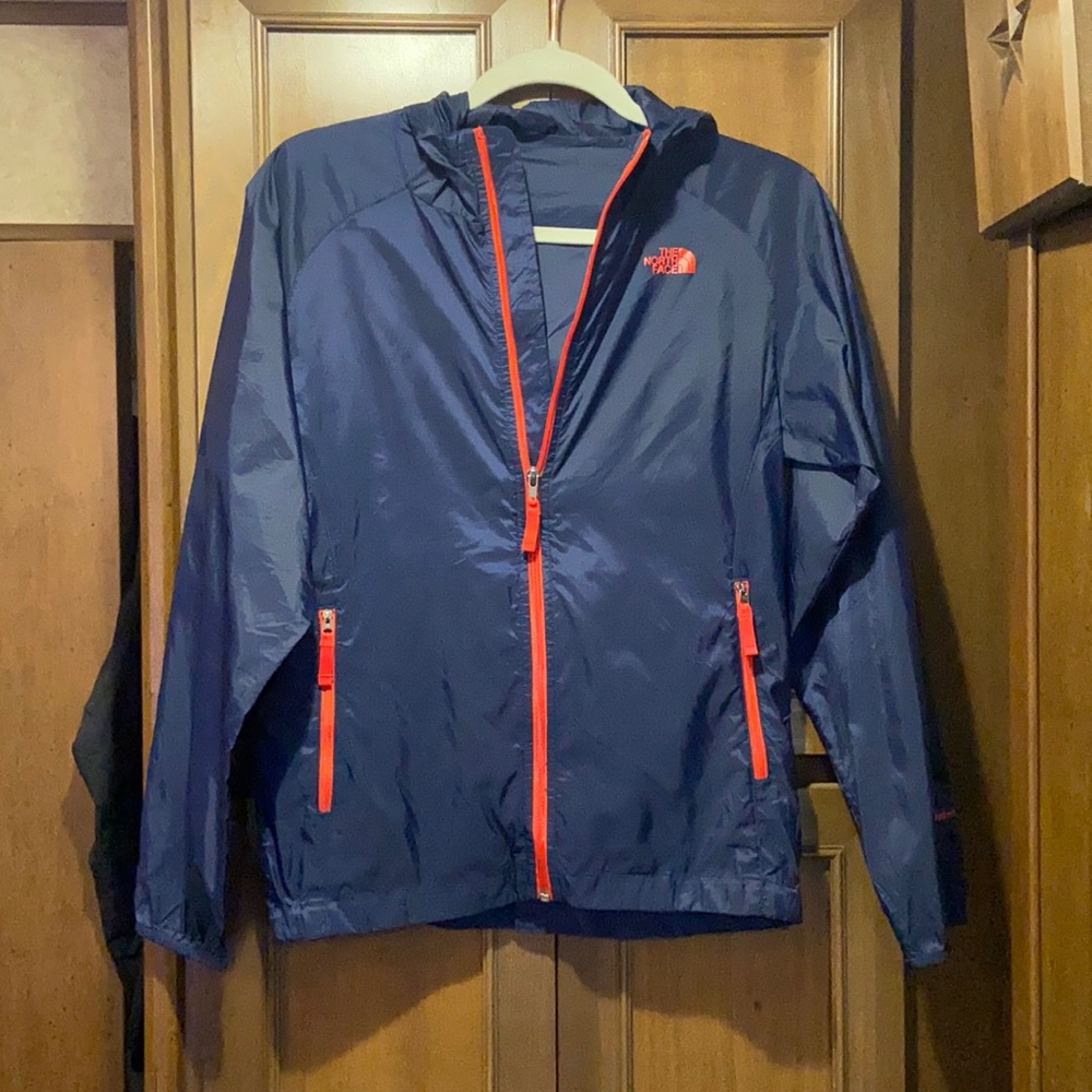 1221 The North Face - Hydrenalite Windbreaker/Rain Jacket